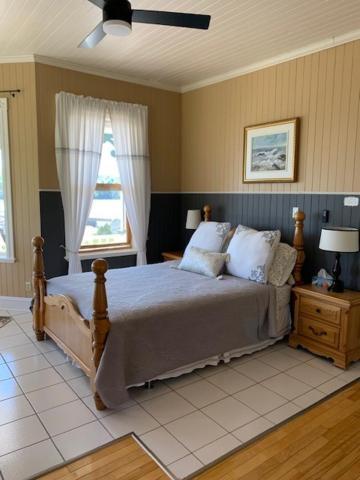Le Manoir Du Vieux Presbytere Port-Daniel Экстерьер фото